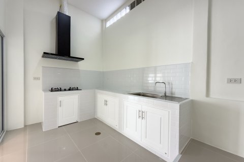 House in Phuket, Thailand 4 bedrooms № 171188 - photo 18