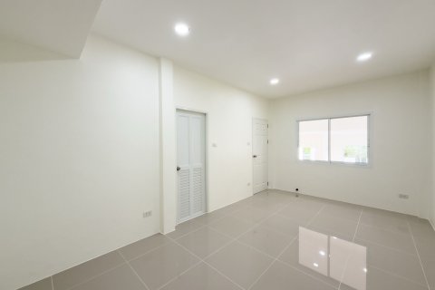 House in Phuket, Thailand 4 bedrooms № 171188 - photo 12