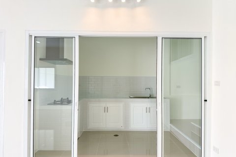 House in Phuket, Thailand 4 bedrooms № 171188 - photo 16