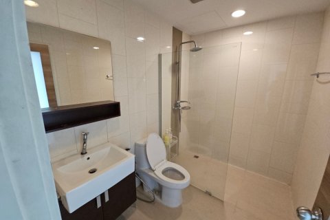 Condo à Pathum Wan, Bangkok, Thaïlande, 2 chambres  № 135885 - photo 12