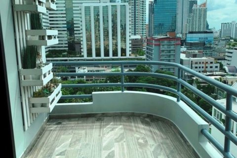 Кондоминиум с 2 спальнями в Банг Раке, Бангкок, Таиланд № 137262 - фото 3