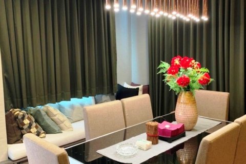 Кондоминиум с 2 спальнями в Банг Раке, Бангкок, Таиланд № 137262 - фото 7