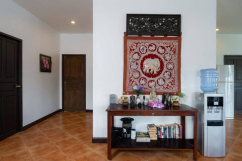 Villa in Hua Hin, Thailand 4 bedrooms № 158907 - photo 2
