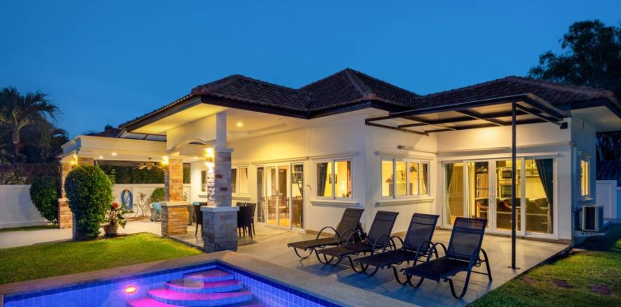Villa in Hua Hin, Thailand 4 bedrooms № 158907