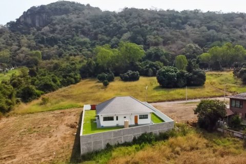 House in Pran Buri, Thailand 3 bedrooms № 158906 - photo 7