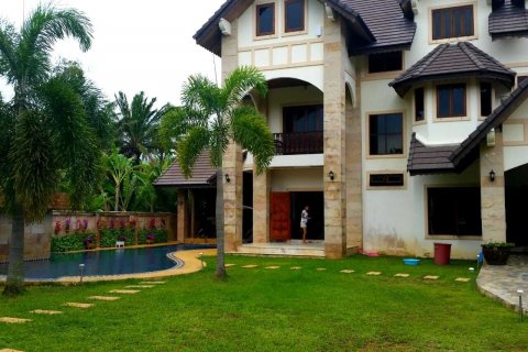 House in Phuket, Thailand 6 bedrooms № 145460 - photo 3