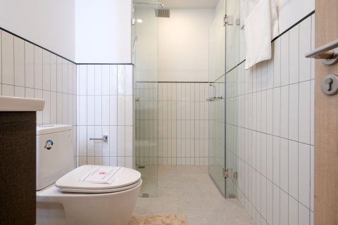 Condo in Phuket, Thailand, 2 bedrooms  № 173242 - photo 8