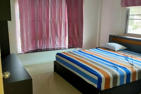 House in Phuket, Thailand 3 bedrooms № 173241 - photo 12