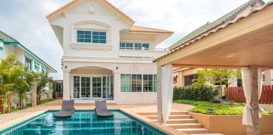 Villa à Pattaya, Thaïlande 5 chambres № 173240