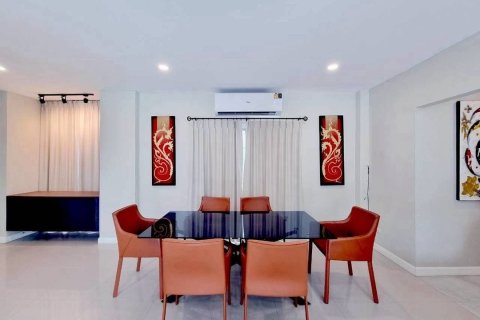 Villa à San Kamphaeng, Thaïlande 4 chambres № 173244 - photo 5