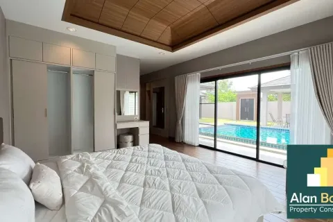 Casa de 3 dormitorios en Pattaya, Tailandia № 210953 - foto 5
