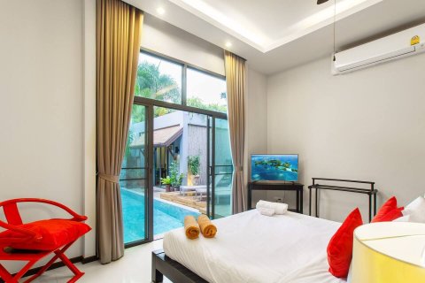 Villa in Phuket, Thailand 3 bedrooms № 146281 - photo 17