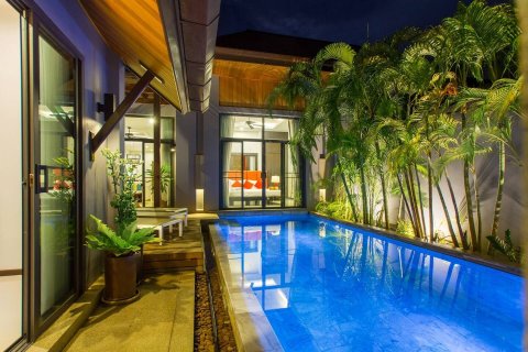 Villa in Phuket, Thailand 3 bedrooms № 146281 - photo 4