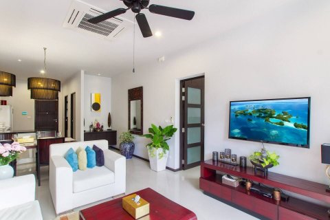 Villa in Phuket, Thailand 3 bedrooms № 146281 - photo 11