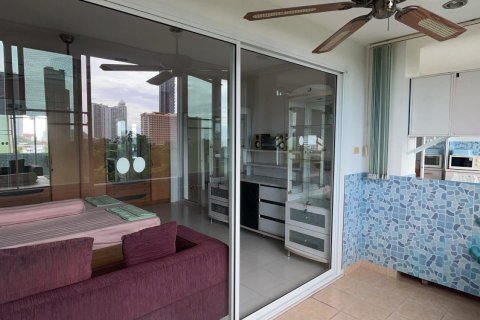 Студия в кондо в Паттайе, Таиланд № 146279 - фото 3