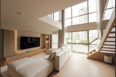 Condo in Bangkok, Thailand, 2 bedrooms № 180398