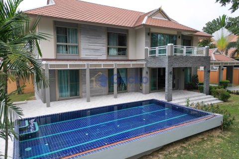 Maison à Pattaya, Thaïlande 6 chambres № 196584