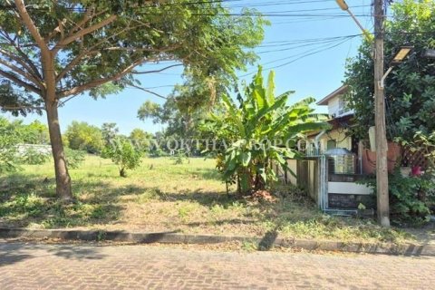 Land in Ban Lam Luk Ka, Thailand 1400 sq.m. № 154125 - photo 6