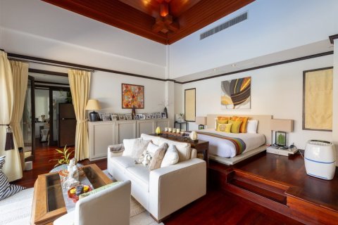 Villa in Phuket, Thailand 4 bedrooms № 154128 - photo 4