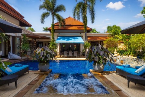 Villa in Phuket, Thailand 4 bedrooms № 154128 - photo 6