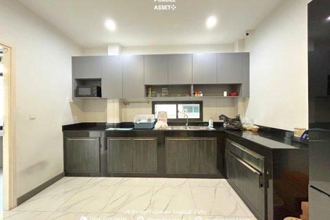 Maison à Bang Kruai, Thaïlande 4 chambres № 154129 - photo 23