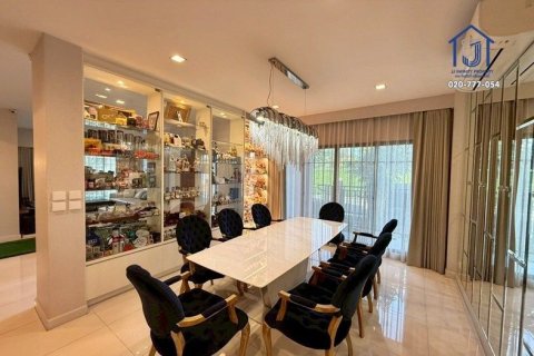 Maison à Pak Kret, Thaïlande 5 chambres № 154123 - photo 4