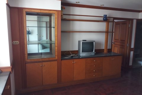 Condo à Khlong Toei, Bangkok, Thaïlande, 2 chambres № 200674 - photo 5