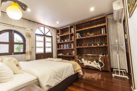 Maison à Phra Khanong, Bangkok, Thaïlande 4 chambres № 200679 - photo 4