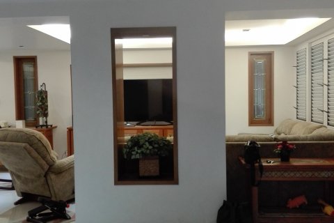 บ้านในวัฒนา, กรุงเทพฯ, ประเทศไทย 4 ห้องนอน № 200675 - รูปถ่าย 15