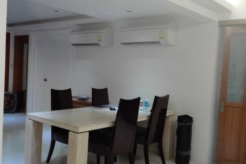 บ้านในวัฒนา, กรุงเทพฯ, ประเทศไทย 4 ห้องนอน № 200675 - รูปถ่าย 9