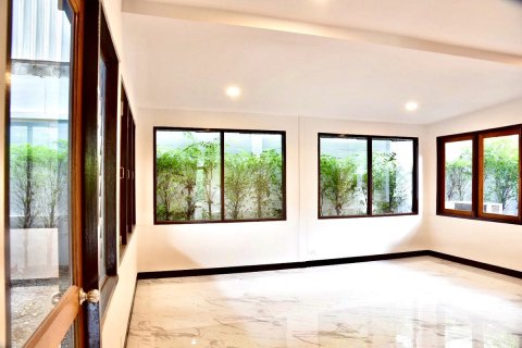 Maison à Watthana, Bangkok, Thaïlande 3 chambres № 200673 - photo 6