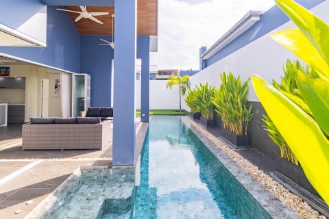Villa in Phuket, Thailand 3 bedrooms № 155062 - photo 6