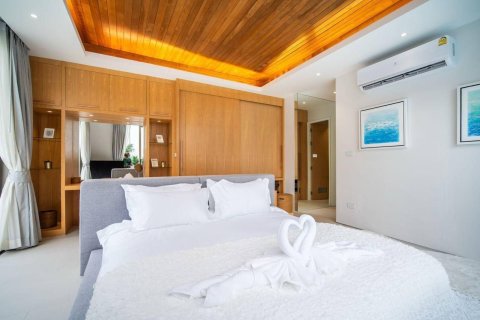 Villa in Phuket, Thailand 3 bedrooms № 155060 - photo 8