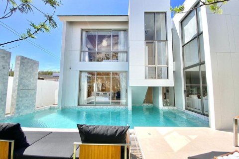 Villa in Phuket, Thailand 3 bedrooms № 155060 - photo 1