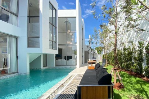 Villa in Phuket, Thailand 3 bedrooms № 155060 - photo 3