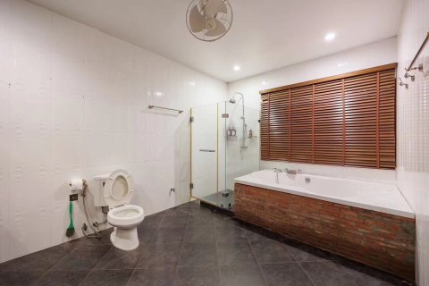 House in Suan Luang, Bangkok, Thailand 6 bedrooms № 155059 - photo 29