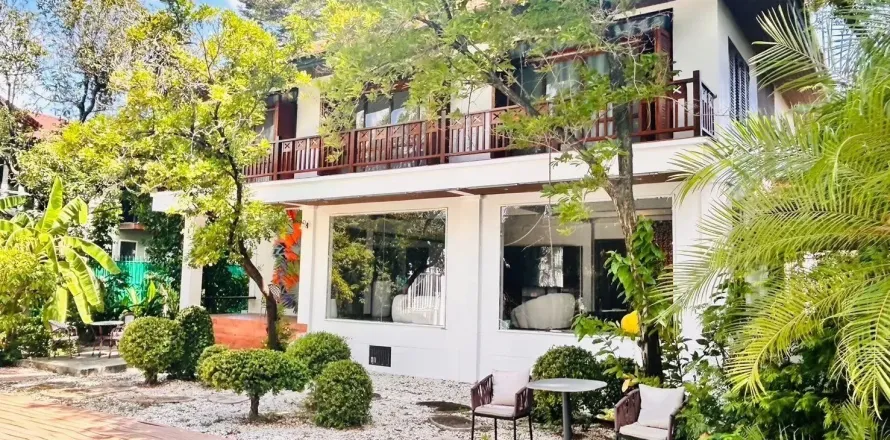 House in Suan Luang, Bangkok, Thailand 6 bedrooms № 155059