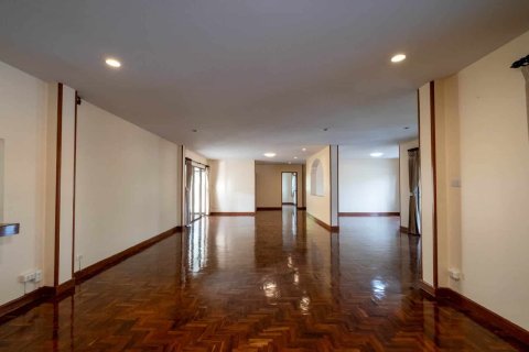 House in Chiang Mai, Thailand 4 bedrooms № 155369 - photo 6