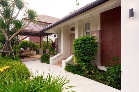 House in Chiang Mai, Thailand 4 bedrooms № 155367 - photo 4