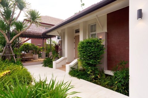 House in Chiang Mai, Thailand 4 bedrooms № 155367 - photo 4