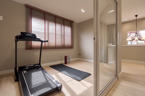 House in Chiang Mai, Thailand 4 bedrooms № 155367 - photo 24