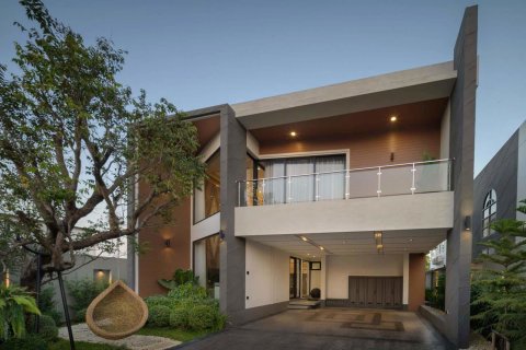 Villa in Chiang Mai, Thailand 4 bedrooms № 155372 - photo 3
