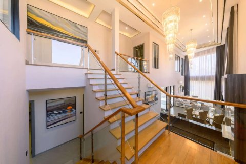 Villa in Chiang Mai, Thailand 4 bedrooms № 155372 - photo 11