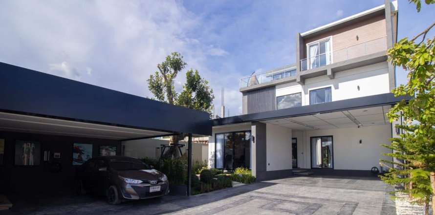 Villa in Chiang Mai, Thailand 4 bedrooms № 155371