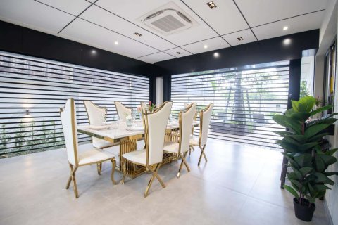 Villa in Chiang Mai, Thailand 4 bedrooms № 155371 - photo 7