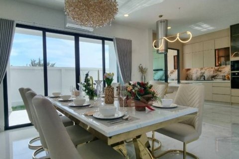 Villa à Pattaya, Thaïlande 5 chambres № 117175 - photo 7