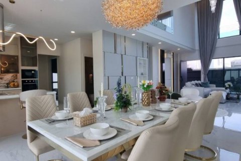 Villa à Pattaya, Thaïlande 5 chambres № 117175 - photo 6