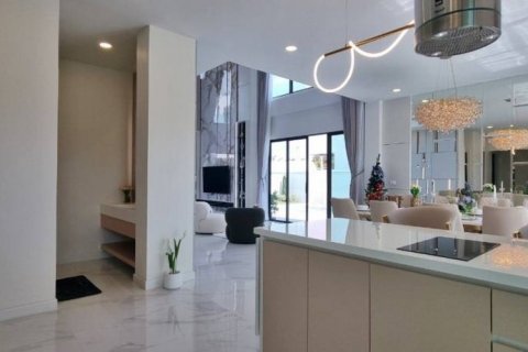 Villa à Pattaya, Thaïlande 5 chambres № 117175 - photo 9