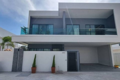 Villa à Pattaya, Thaïlande 5 chambres № 117175 - photo 1