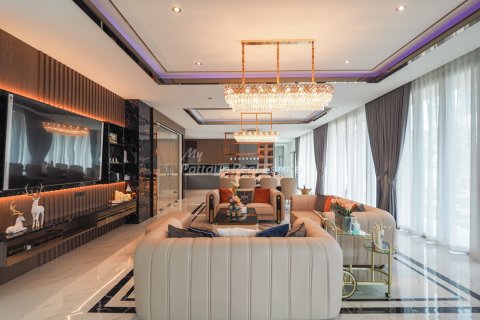 Дом в Паттайе, Таиланд с 6 спальнями  № 74223 - фото 2